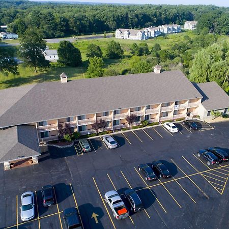 Hampton Falls Inn Bagian luar foto