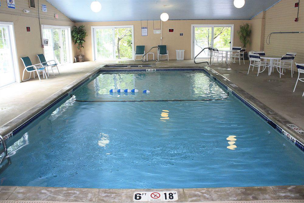Hampton Falls Inn Bagian luar foto