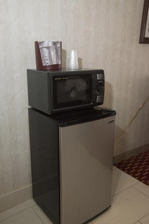 Hampton Falls Inn Bagian luar foto