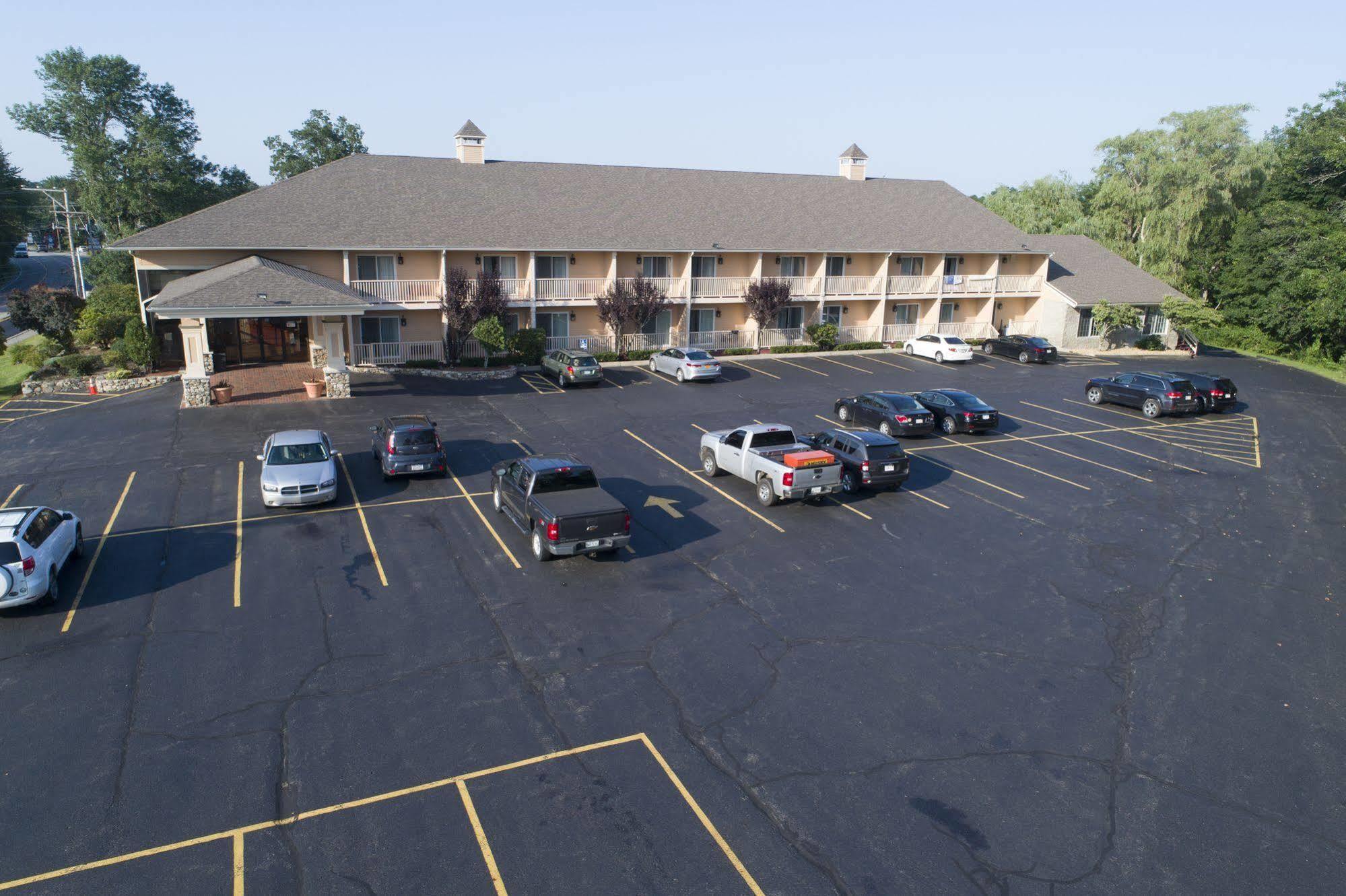 Hampton Falls Inn Bagian luar foto