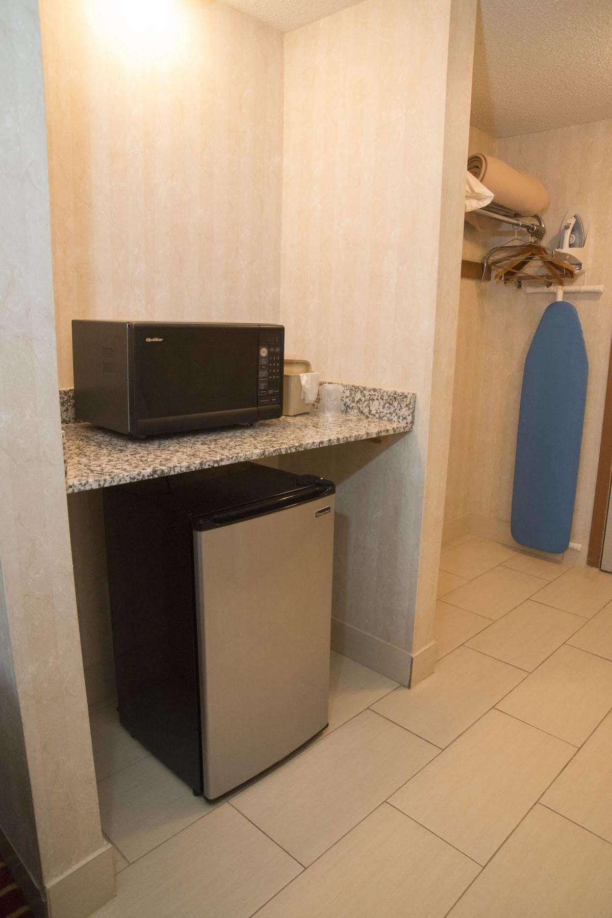 Hampton Falls Inn Bagian luar foto